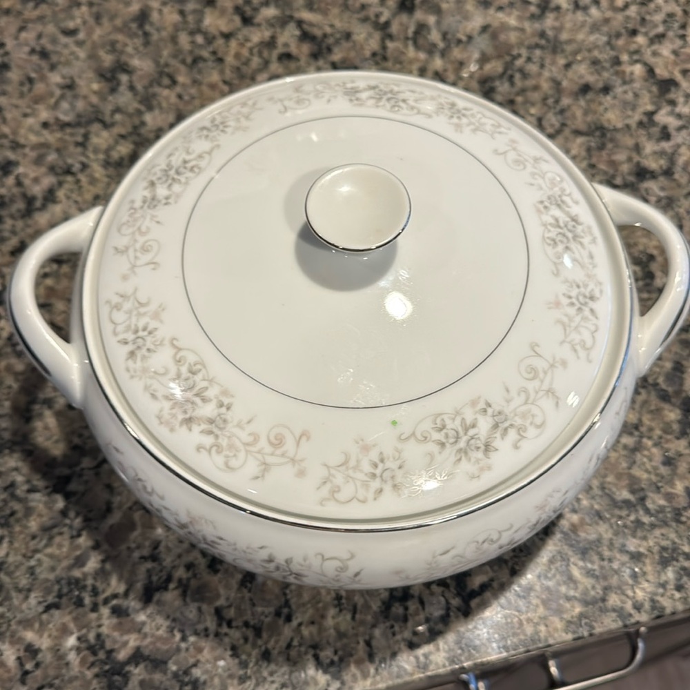 Vintage Carousel 1315 bowl.